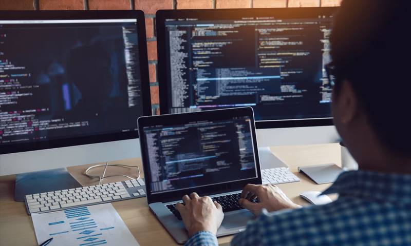 数据科学选型：R与Python如何赋能淇县网站建设？